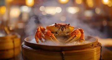 阳澄湖大闸蟹黄金季——江浙沪餐桌上的膏黄盛宴,探寻近三十年的老字号“姑苏蟹宴·鼎膳匠宴”的美味传奇