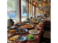 鄂尔多斯之旅：草原、沙漠和美味体验