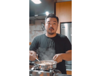 大厨亲授炸酥肉秘籍：金黄酥脆不回软，秘诀就在这！