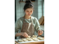 潮汕美食摄影大赛：探秘小鱼皮饺子与布袋豆腐的味蕾之旅