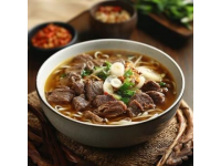 如何在家轻松做出美味的红烧牛肉面？一学就会的做法！