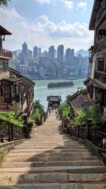 重庆旅游攻略:深度体验山城魅力与美食