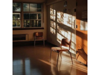 支教老师自费请学生吃炸鸡，一个女孩悄悄提问令人心酸
