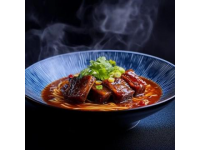 吕娘子红烧牛肉面：厦门的味蕾记忆与城市故事