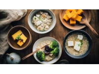 简单家宴菜单：鸡蛋豆腐汤配小炒肉等四道佳肴