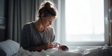 晚上宝宝发烧如何正确护理?家长必看指南
