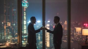 夜幕下的阅江楼与江风中的游轮体验
