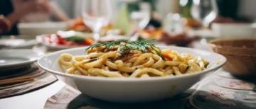 河南美食文化探秘:烩面、胡辣汤与各地风味详解