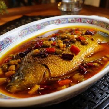 石家庄金凤扒鸡正宗做法!在家也能做出外皮酥脆、肉质鲜美的扒鸡!