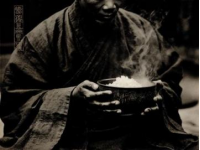 通渭美食：一碟荞圈圈、一碗煮洋芋、锅盔......