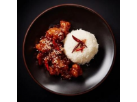 手工制作农家小炒肉搭配木桶饭