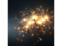 点亮夜空，共赏璀璨烟花时刻！