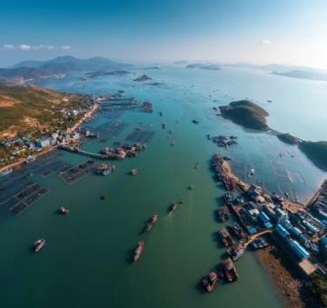 第八天海南之旅:猪头骨汤粉与香水湾美景探秘