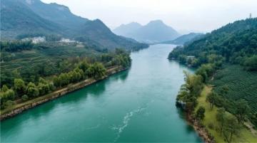 走进陇州:探访关山草原与千年古道的神秘之旅