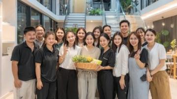 高考喜讯:江苏女孩举办盛大升学宴庆贺金榜题名
