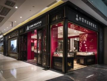 揭秘!苏州十全街小店为何如此火爆?78岁老店主与女儿的美味传承