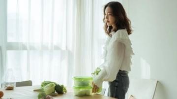 女子试吃泡椒后腹痛索赔超市:不是我卖的也要赔
