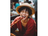 探索新加坡的街头美食宝藏：必尝的道地小吃与实惠美味