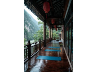 一路看美景吃美味，感受乐山跷脚牛肉独特魅力