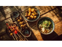 谁说丽江是美食荒漠，我一天三顿不重样,看九九在丽江一天到底吃什么？粑粑啦