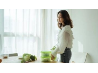 女子试吃泡椒后腹痛索赔超市：不是我卖的也要赔