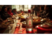 中国宴席上的酒礼：酒香四溢的传统习俗