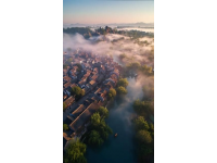 梦幻乌镇：江南水乡之旅的诗画体验与文学灵感