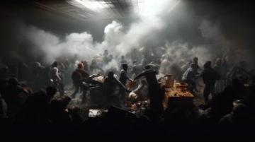 阜阳炸货大爷引争议,卫生与言行成焦点