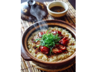 青岛必尝特色美食：戳子肉风味独特受欢迎