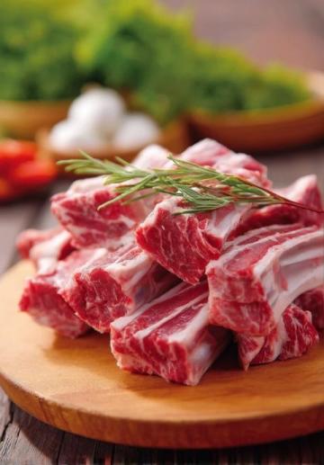 生活费不足500元,用5块钱买了一条五花肉喂饱全家