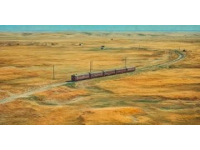 大美中国巡礼来到内蒙古赤峰，展示了独特的地貌和优越的地理位置。