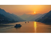 2日神农架深度游攻略：神农顶与大九湖全景体验