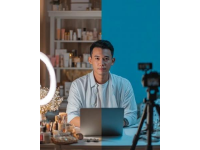 给返乡创业农村小伙的几点建议乡村短视频如何拍？打工小伙组团回乡拍视频圈粉千万