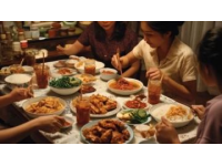 五一美食雷达已启动一、外国友人与上饶美食的恋爱故事