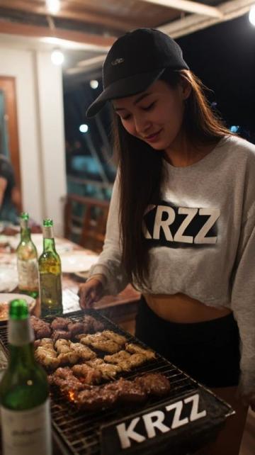 柳州华润路夜市火爆：小吃云集人气旺