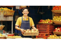 以下是为海口量身定制的美食攻略，涵盖本地人私藏老店、网红打卡地、市井小吃摊及文化