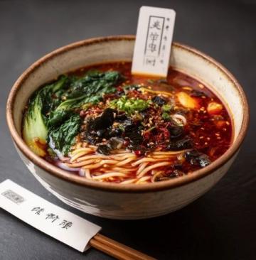 成都必尝十大特色美食，麻辣鲜香尽在其中