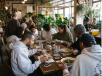 实用旅游英语：餐馆点餐必备28句英文