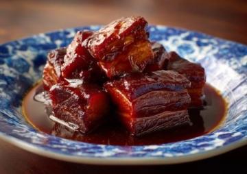 回锅肉的绝妙风味,让我的舌头为之一震