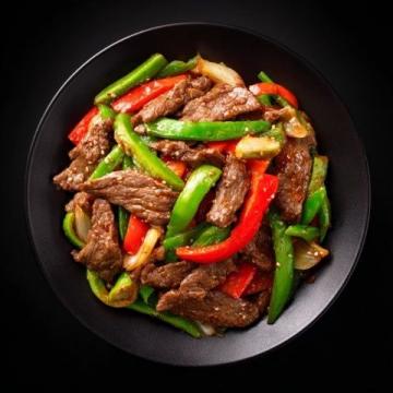双椒肉片超好吃，简单做法鲜香滑嫩开胃又下饭！