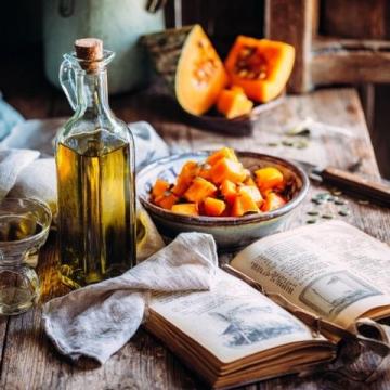 立秋养生食谱:秋季润肺美食推荐,立秋特色食材搭配