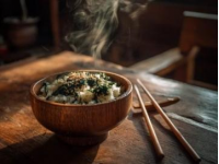 贵州殡仪馆食堂走红网络：一碗米粉引发的美食热潮