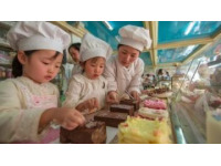 探访美食之巅：路桥阿明饭店的独特风味