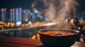 探秘重庆本地人排队也要吃的隐藏火锅宝藏店铺!