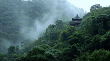 武汉旅游攻略:黄鹤楼、东湖风景区必游景点推荐及美食指南