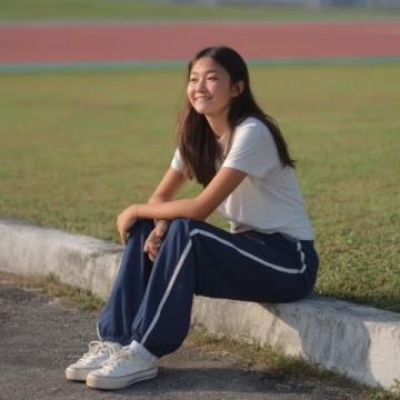 衡水女孩高考707分北大生变海军战士：青春在磨砺中闪光