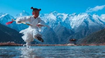 玉溪旅游全攻略：衣食住行玩转滇中明珠抚仙湖畔风情游