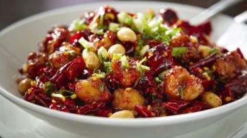 张掖特色美食“炒炮”：豪爽风味背后的独特魅力