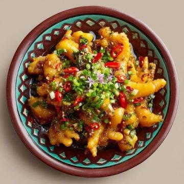开封杞县红薯泥配臭豆腐:甜香与臭韵的绝妙碰撞