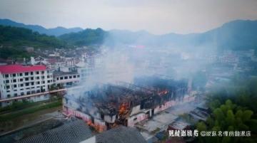 广西德保县都安乡福记村一名确诊病例的许某人，两次行程轨迹的差别，引起网友们好奇